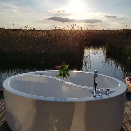 Pfahlbau Sunset II Toplage Inklusive Elektroboot Ruszt Kültér fotó