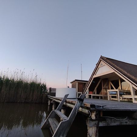 Pfahlbau Sunset II Toplage Inklusive Elektroboot Ruszt Kültér fotó