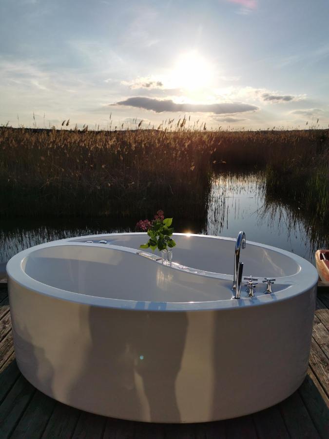 Pfahlbau Sunset II Toplage Inklusive Elektroboot Ruszt Kültér fotó