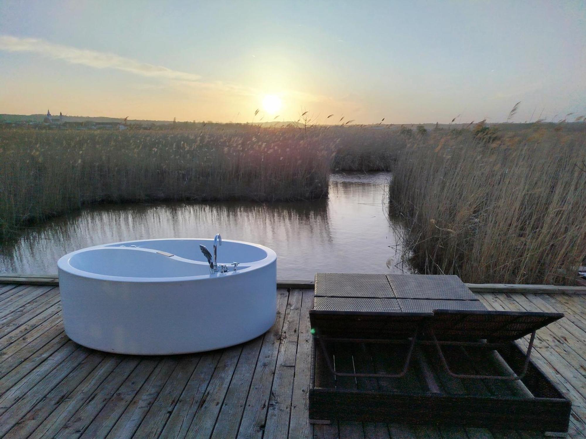 Pfahlbau Sunset II Toplage Inklusive Elektroboot Ruszt Kültér fotó