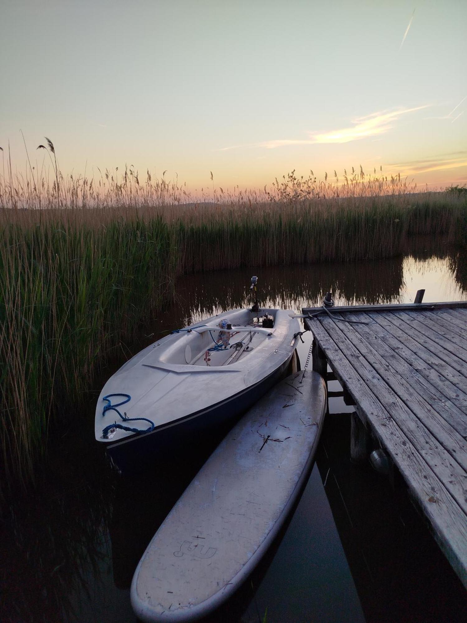 Pfahlbau Sunset II Toplage Inklusive Elektroboot Ruszt Kültér fotó